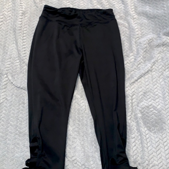 Crop Leggings - Picture 1 of 2